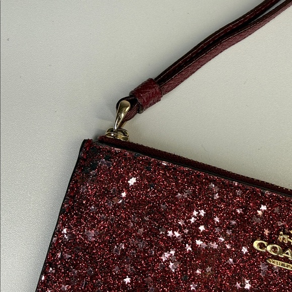 Coach star glitter wristlet wallet F33702 gold red - Picture 4 of 9